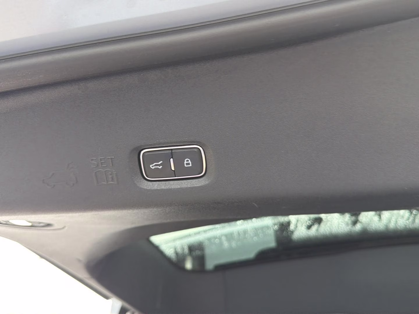 2025 Glacier Gray Metallic Tri-Coat Ford Expedition Platinum 4X4 SUV
