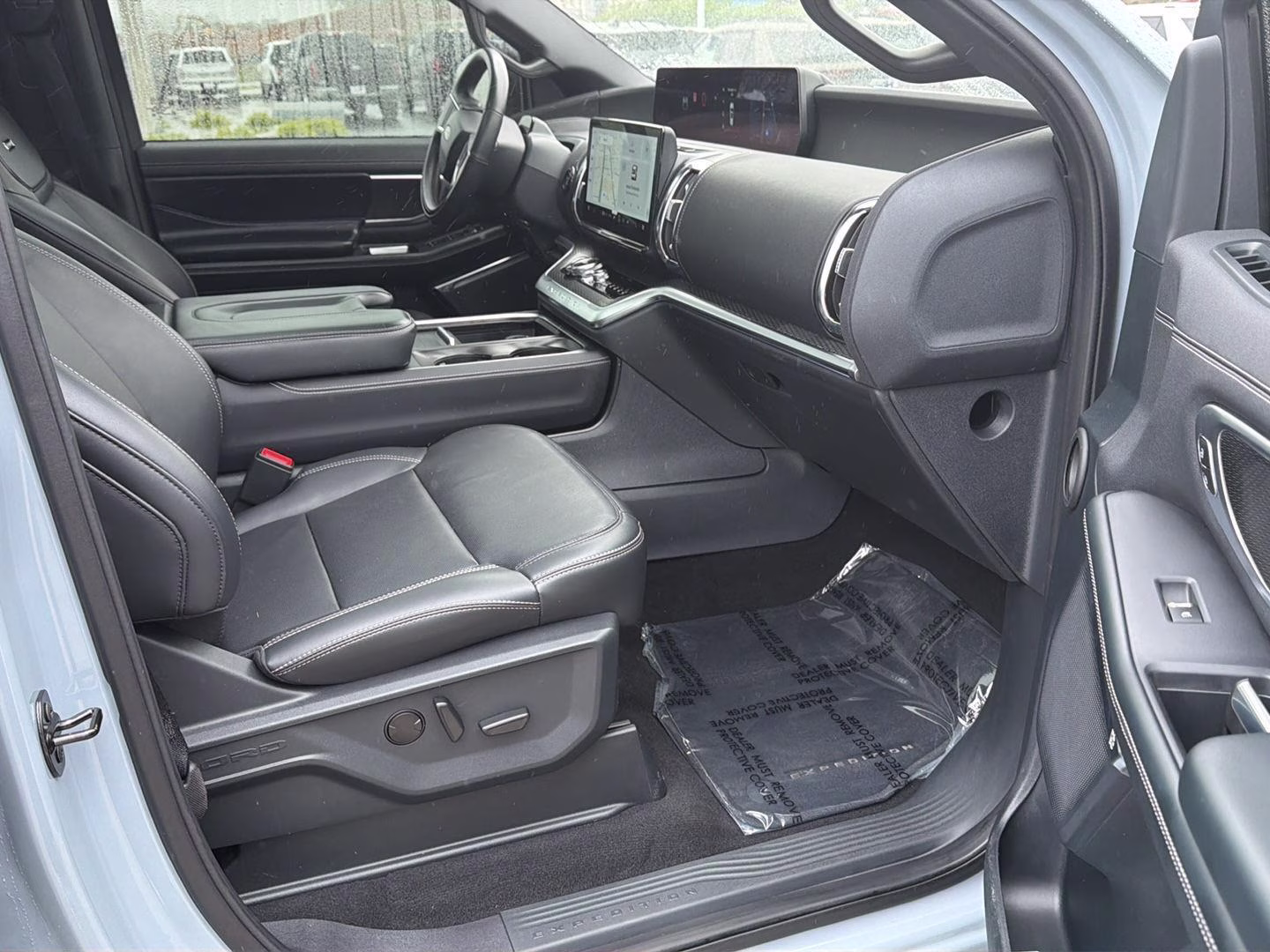 2025 Glacier Gray Metallic Tri-Coat Ford Expedition Platinum 4X4 SUV