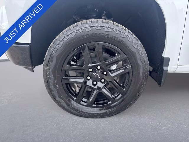 2026 Summit White Chevrolet Silverado 1500 LT Trail Boss 4X4 Truck