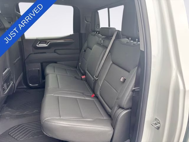 2026 Summit White Chevrolet Silverado 1500 LT Trail Boss 4X4 Truck