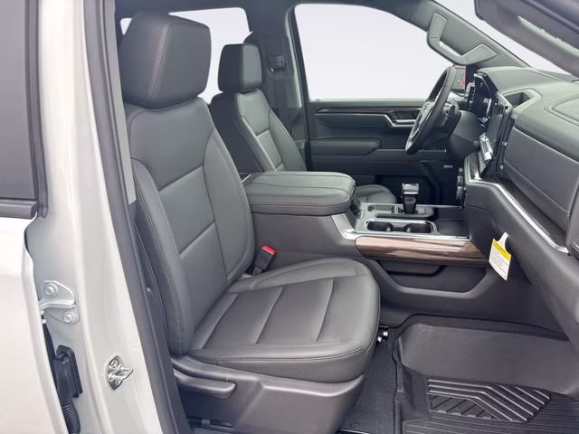 2026 Summit White Chevrolet Silverado 1500 LT Trail Boss 4X4 Truck