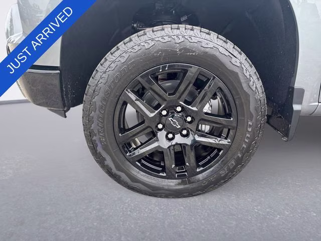 2026 Sterling Gray Metallic Chevrolet Silverado 1500 LT Trail Boss 4X4 Truck