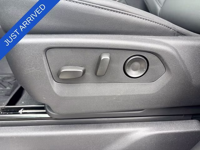 2026 Sterling Gray Metallic Chevrolet Silverado 1500 LT Trail Boss 4X4 Truck