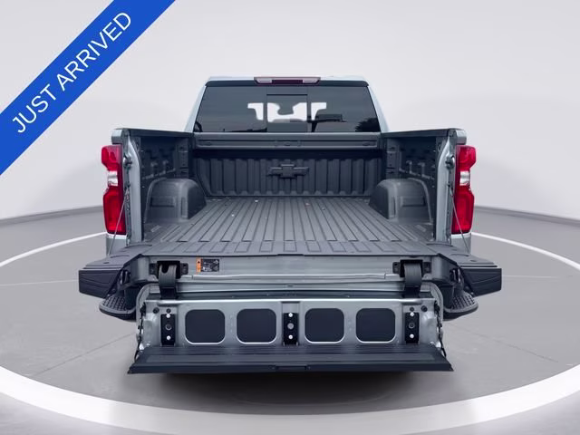 2026 Sterling Gray Metallic Chevrolet Silverado 1500 LT Trail Boss 4X4 Truck