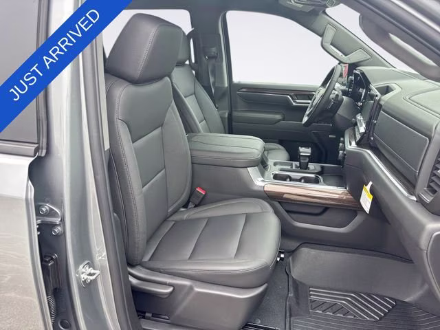 2026 Sterling Gray Metallic Chevrolet Silverado 1500 LT Trail Boss 4X4 Truck