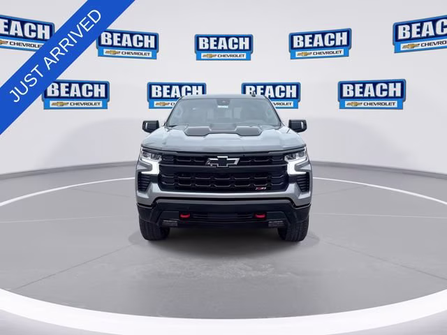 2026 Sterling Gray Metallic Chevrolet Silverado 1500 LT Trail Boss 4X4 Truck