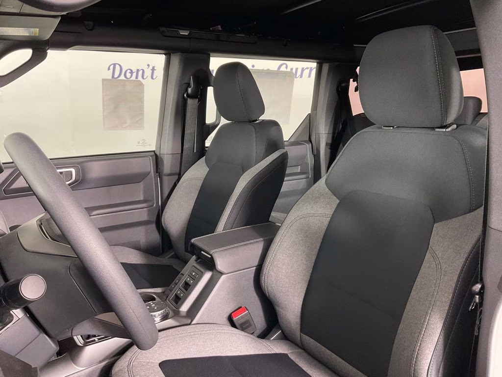 2026 Avalanche Ford Bronco Base 4X4 SUV