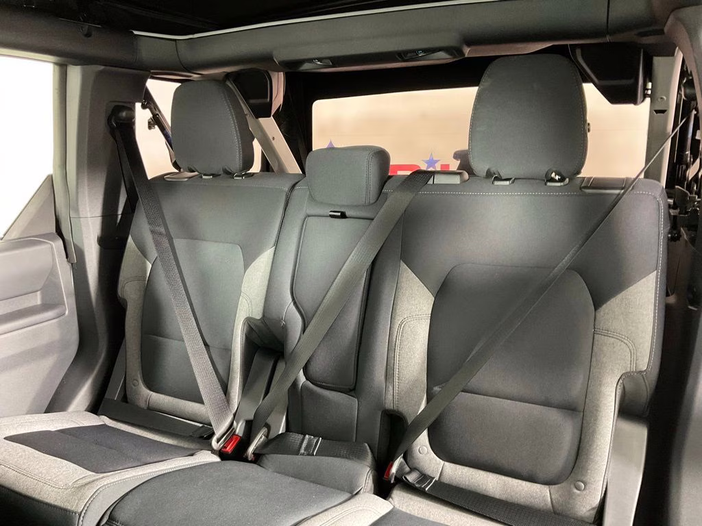 2026 Avalanche Ford Bronco Base 4X4 SUV