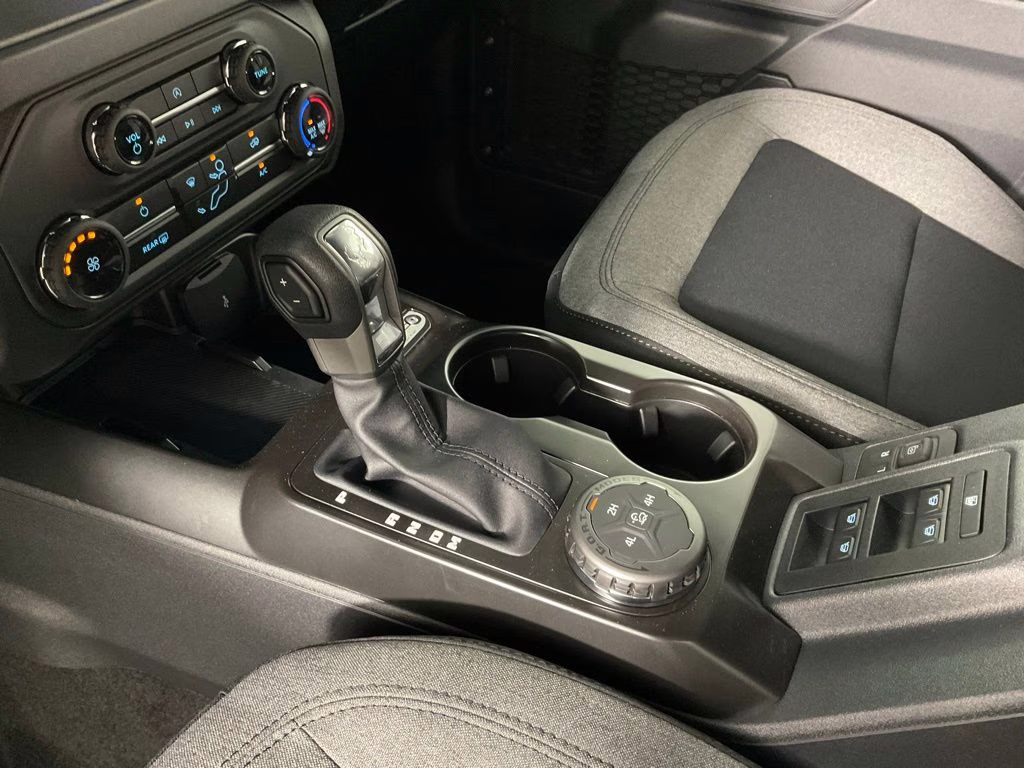 2026 Avalanche Ford Bronco Base 4X4 SUV