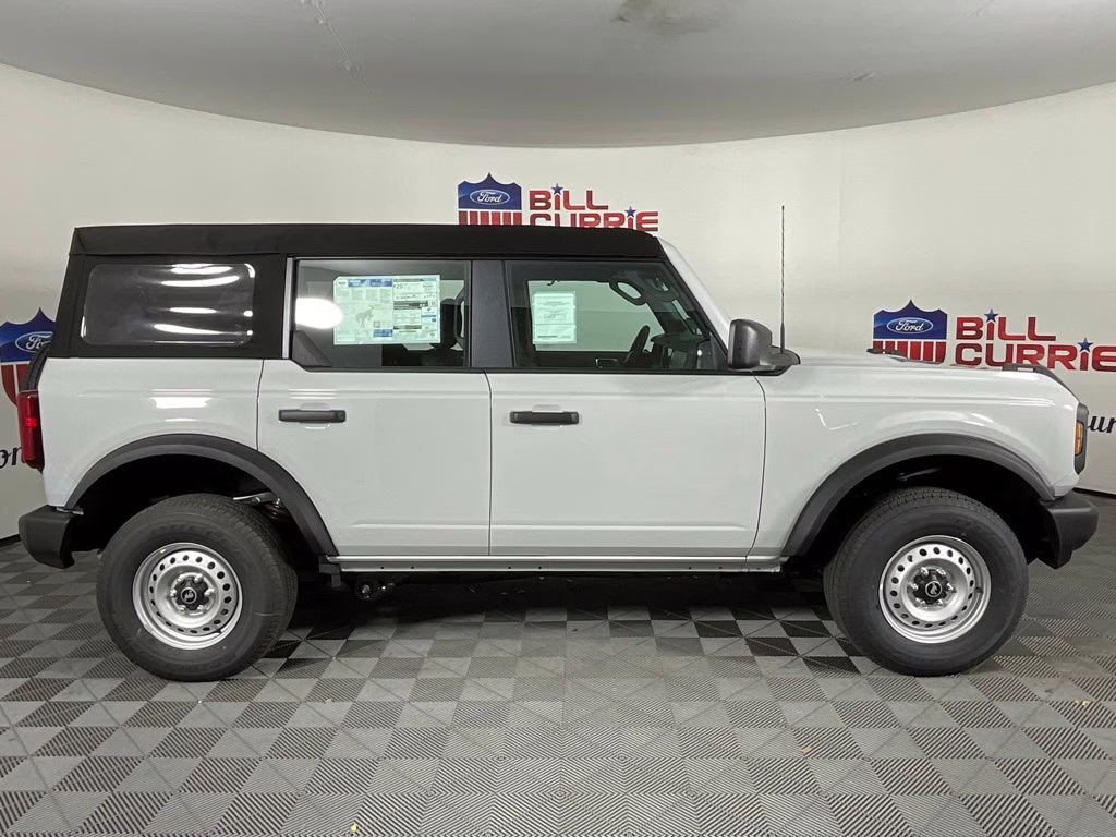 2026 Avalanche Ford Bronco Base 4X4 SUV