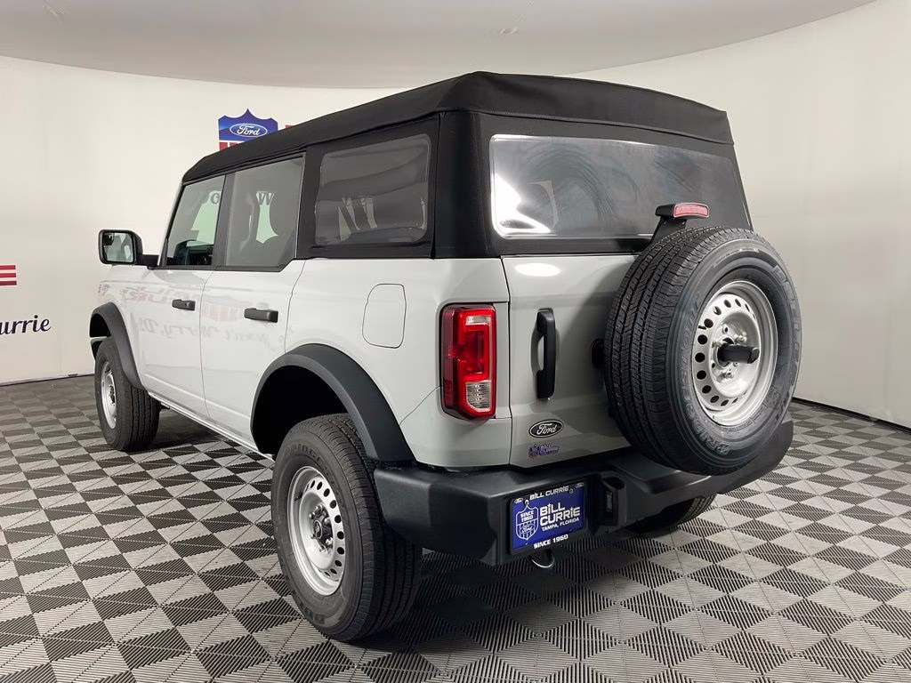 2026 Avalanche Ford Bronco Base 4X4 SUV