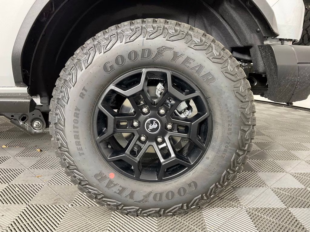 2026 Avalanche Ford Bronco Badlands 4X4 SUV