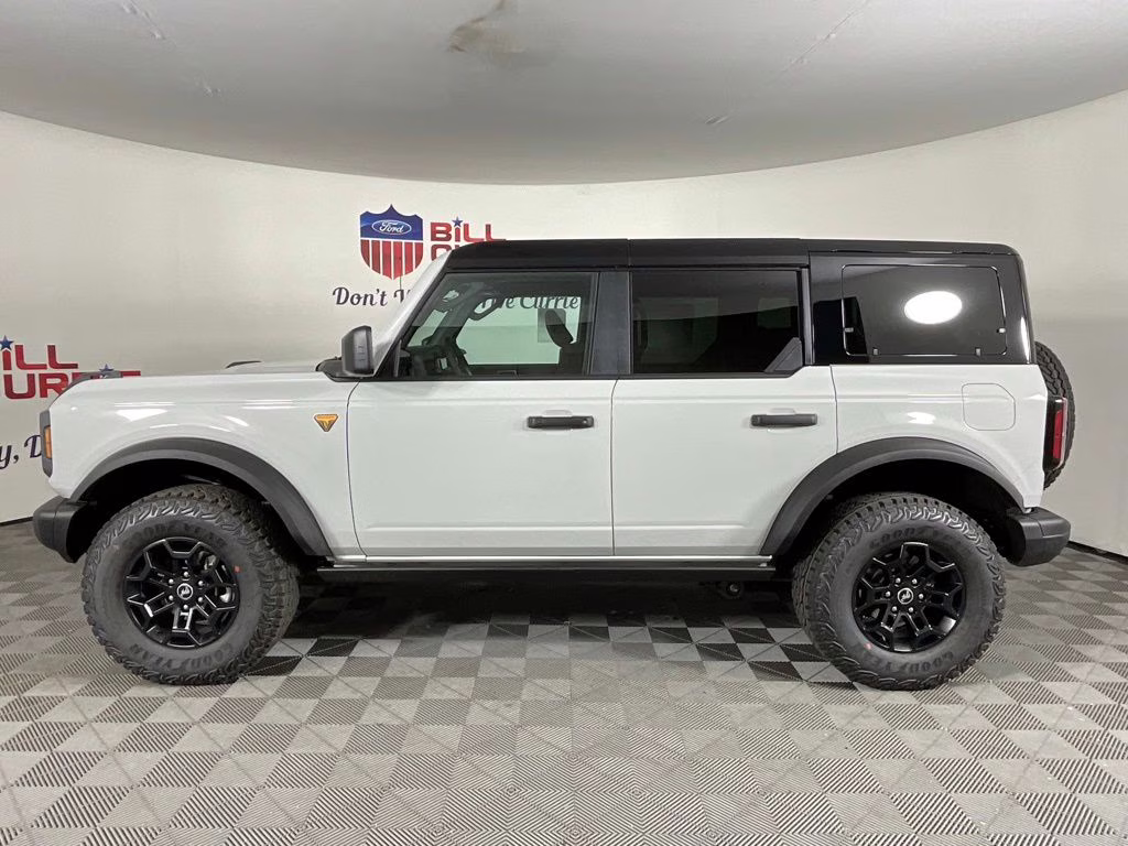 2026 Avalanche Ford Bronco Badlands 4X4 SUV