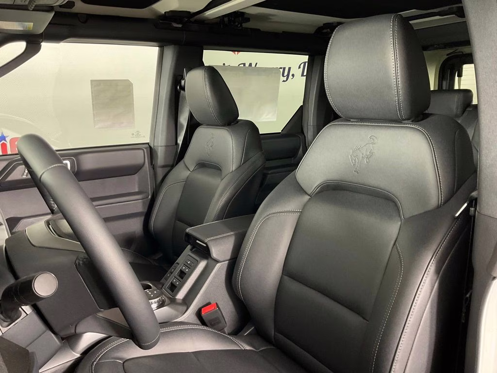2026 Avalanche Ford Bronco Badlands 4X4 SUV