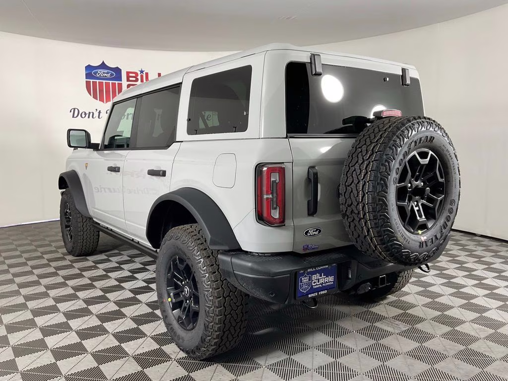 2026 Avalanche Ford Bronco Badlands 4X4 SUV