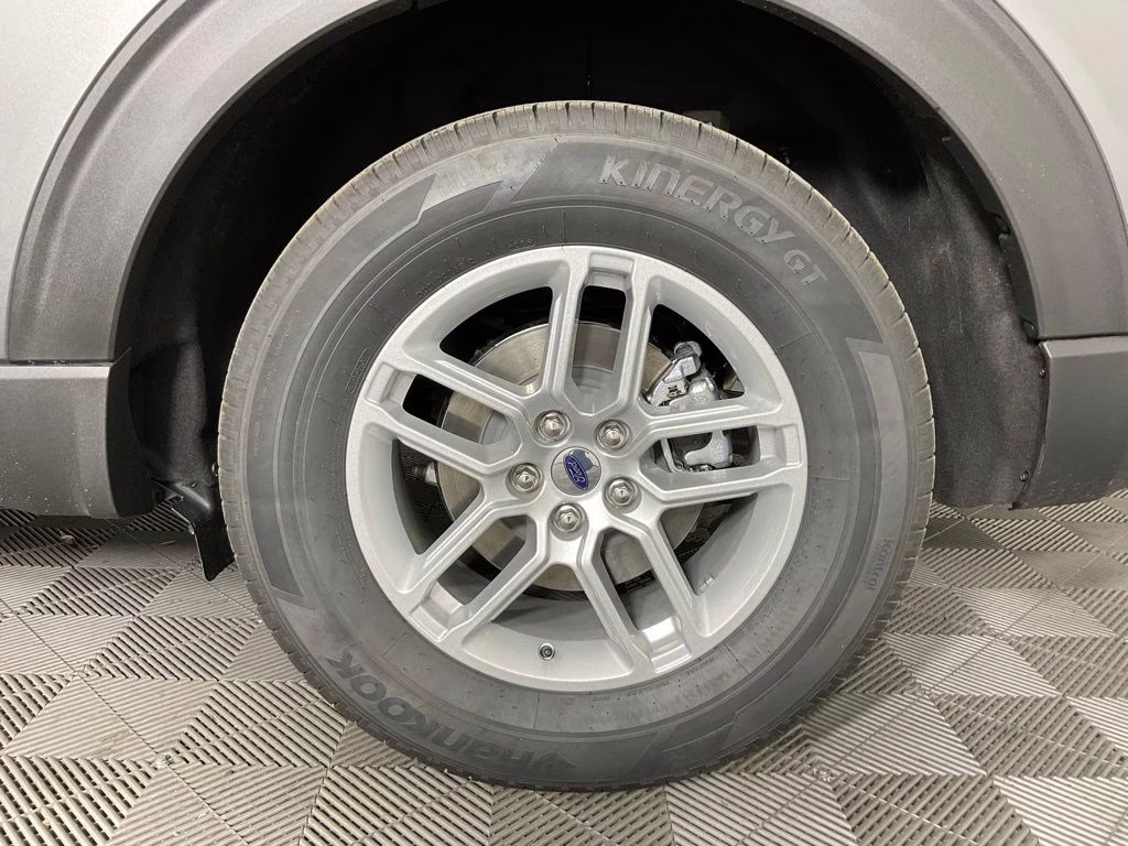 2026 Gray Ford Explorer Active RWD SUV