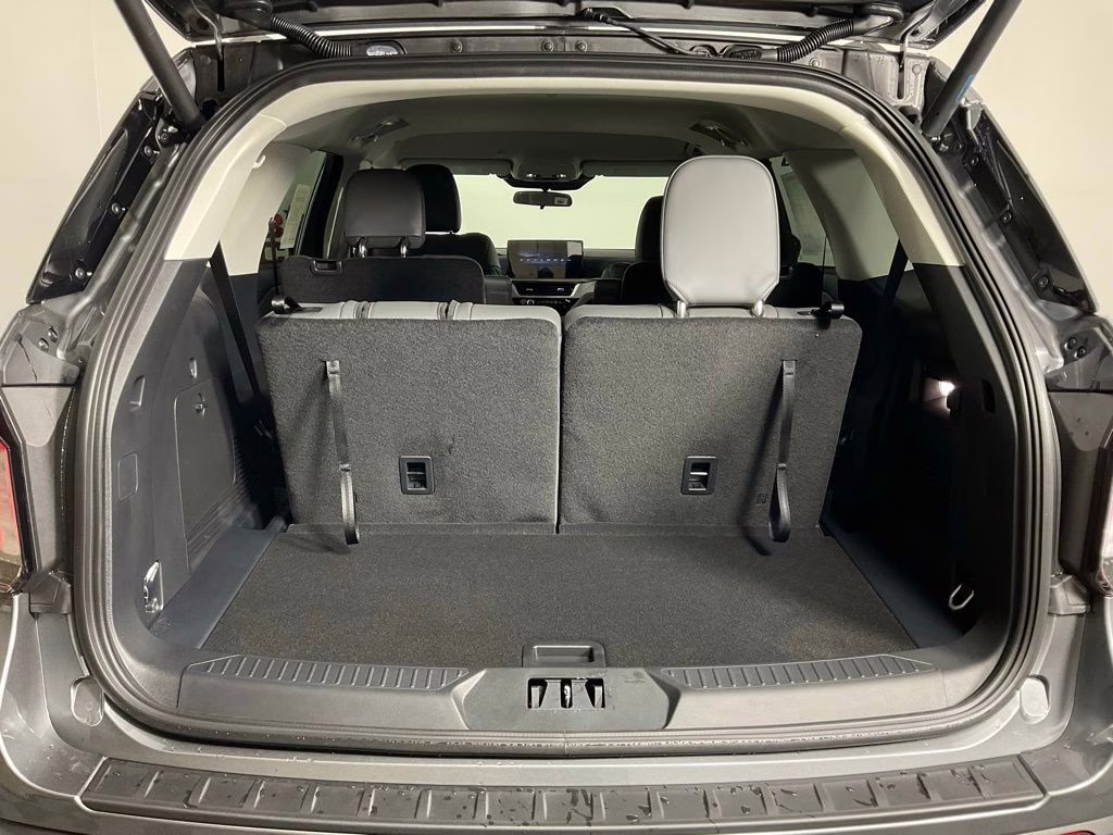 2026 Gray Ford Explorer Active RWD SUV