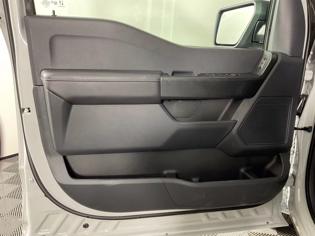 2026 Avalanche Ford F-150 STX 4X4 Truck