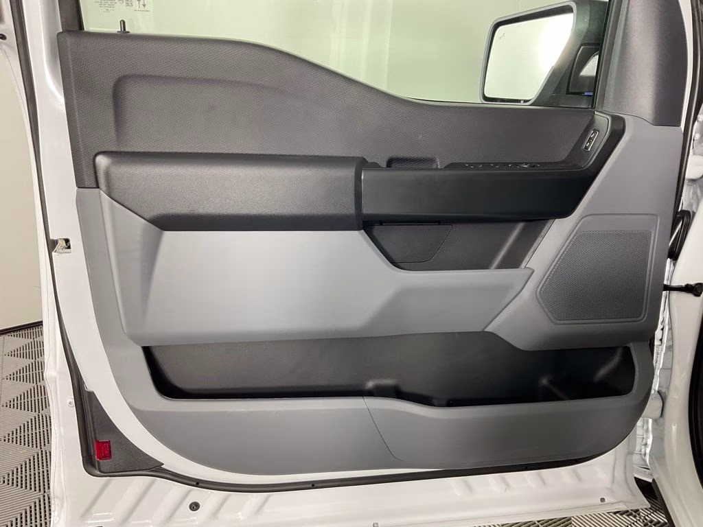 2026 Oxford White Ford F-150 XL RWD Truck