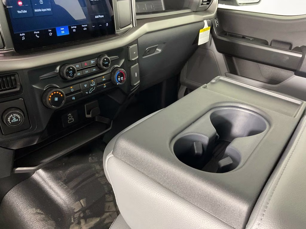 2026 Oxford White Ford F-150 XL RWD Truck