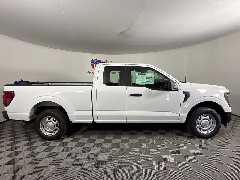 2026 Oxford White Ford F-150 XL RWD Truck