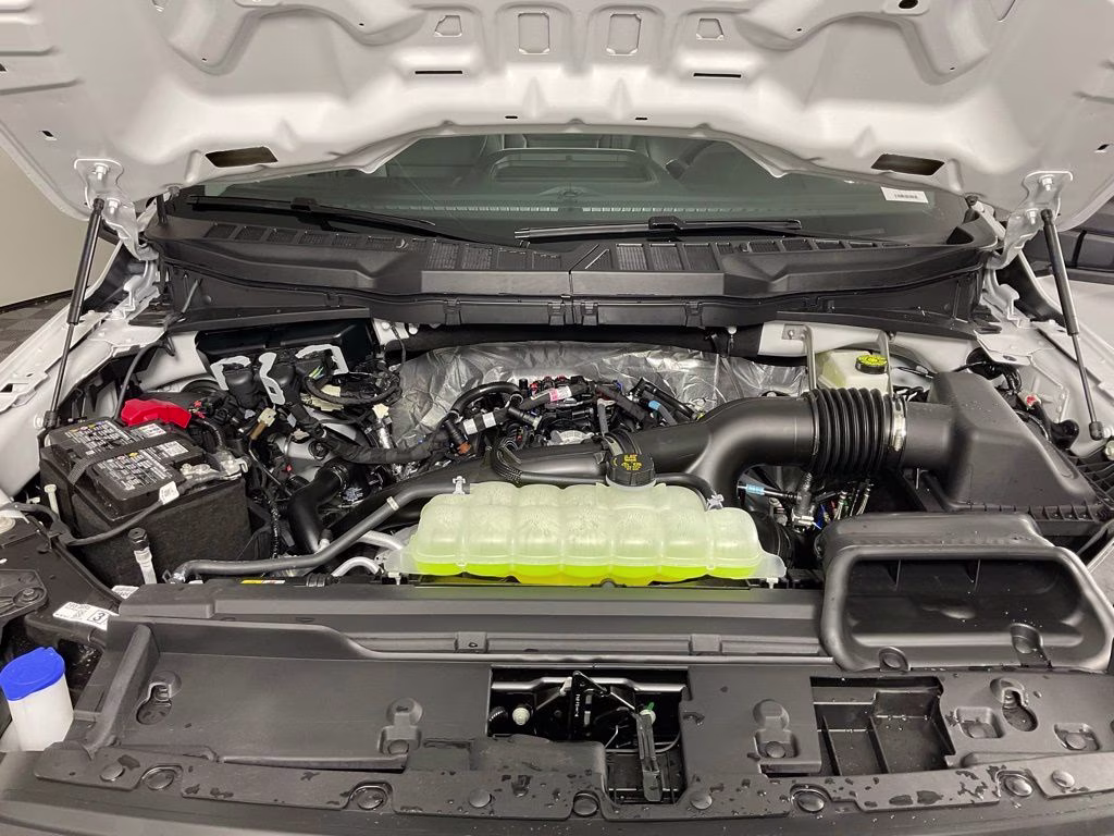 2026 Oxford White Ford F-150 XL RWD Truck