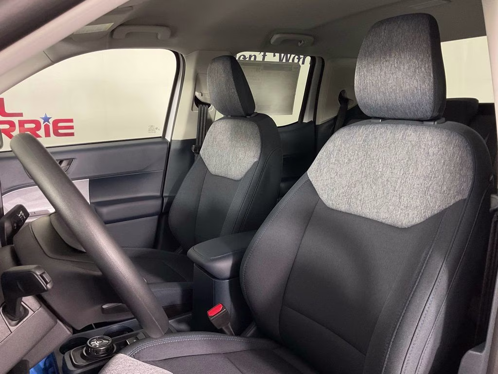 2026 Oxford White Ford Maverick XLT FWD Truck