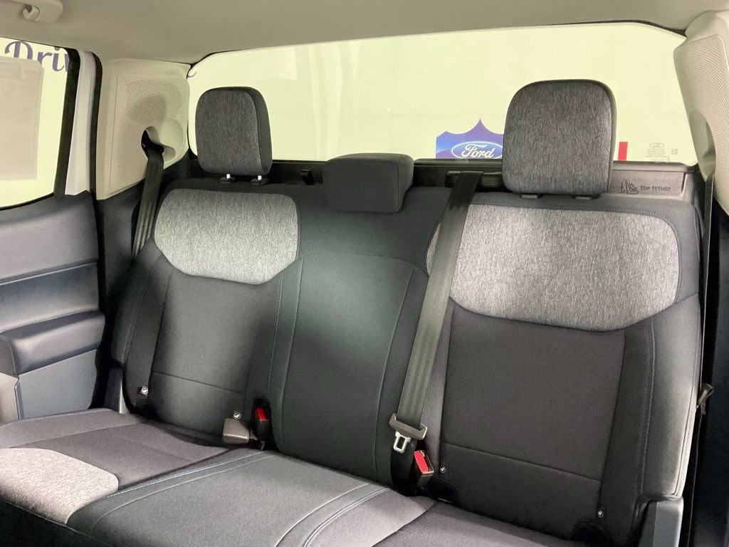 2026 Oxford White Ford Maverick XLT FWD Truck