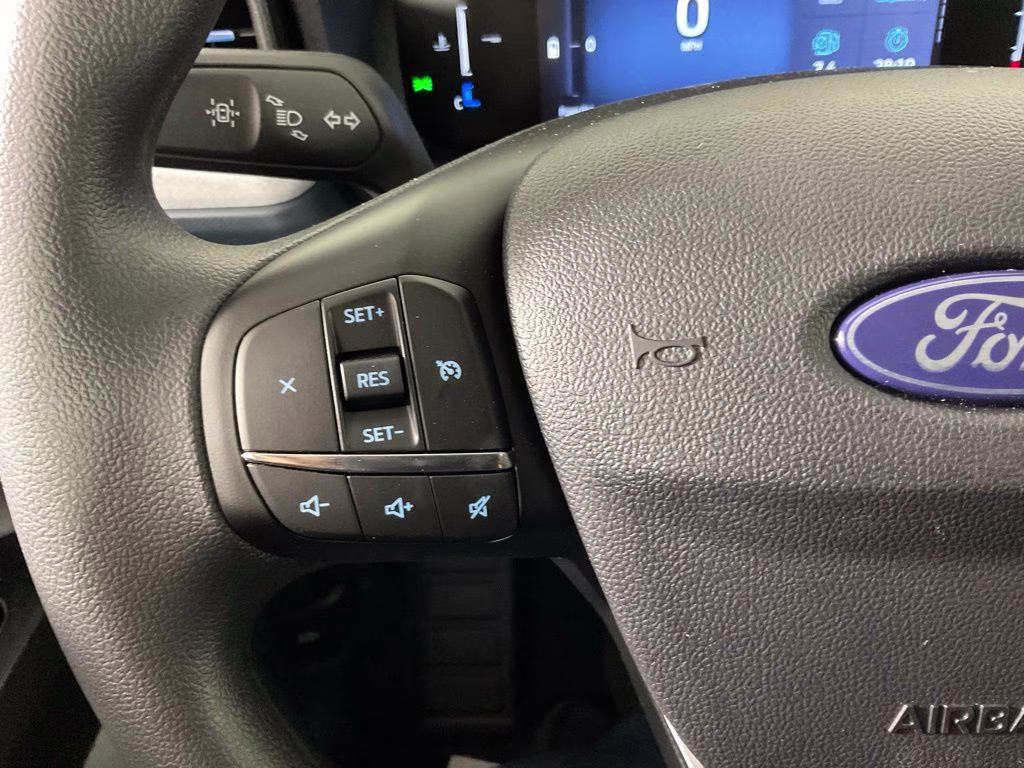 2026 Oxford White Ford Maverick XLT FWD Truck