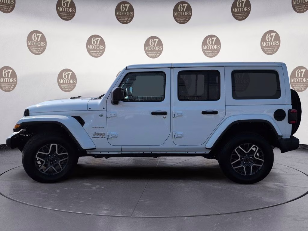 2024 Bright White Clearcoat Jeep Wrangler Sahara 4X4 SUV