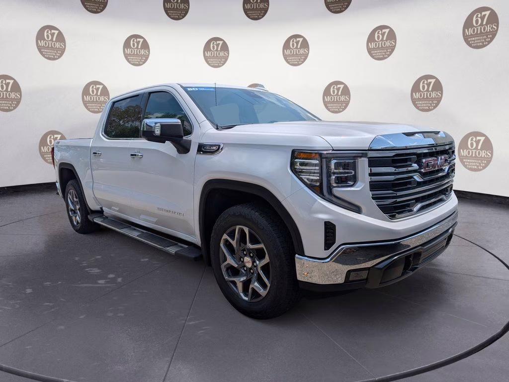 2023 White Frost Tricoat GMC Sierra 1500 SLT 4X4 Truck