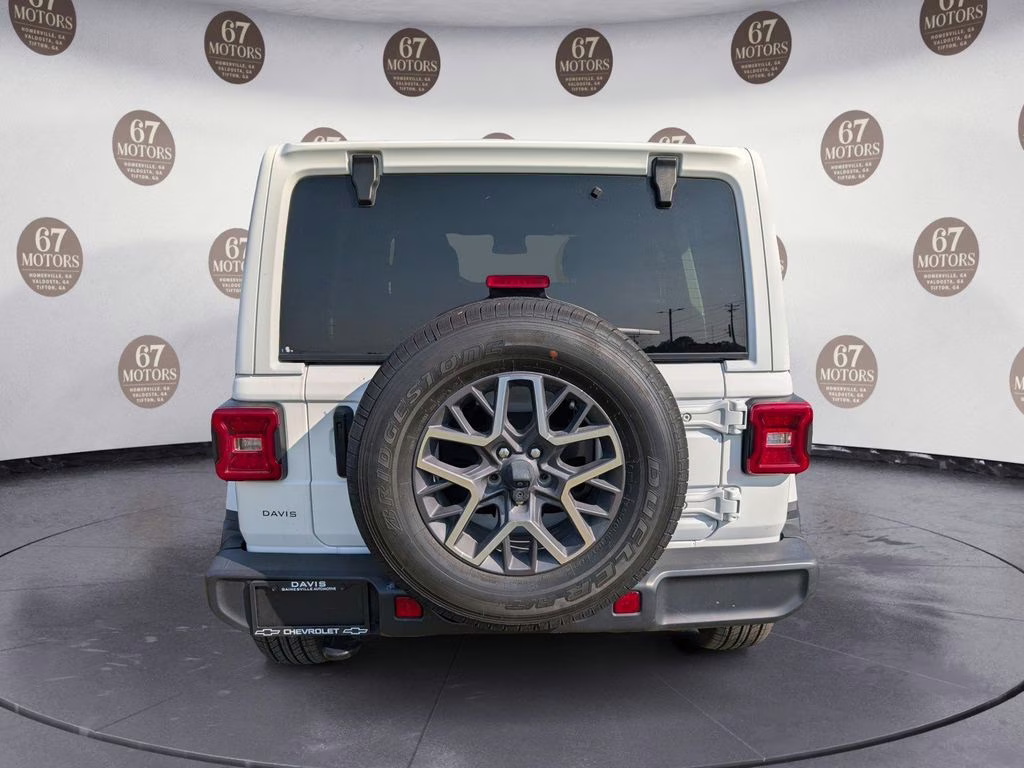 2024 Bright White Clearcoat Jeep Wrangler Sahara 4X4 SUV