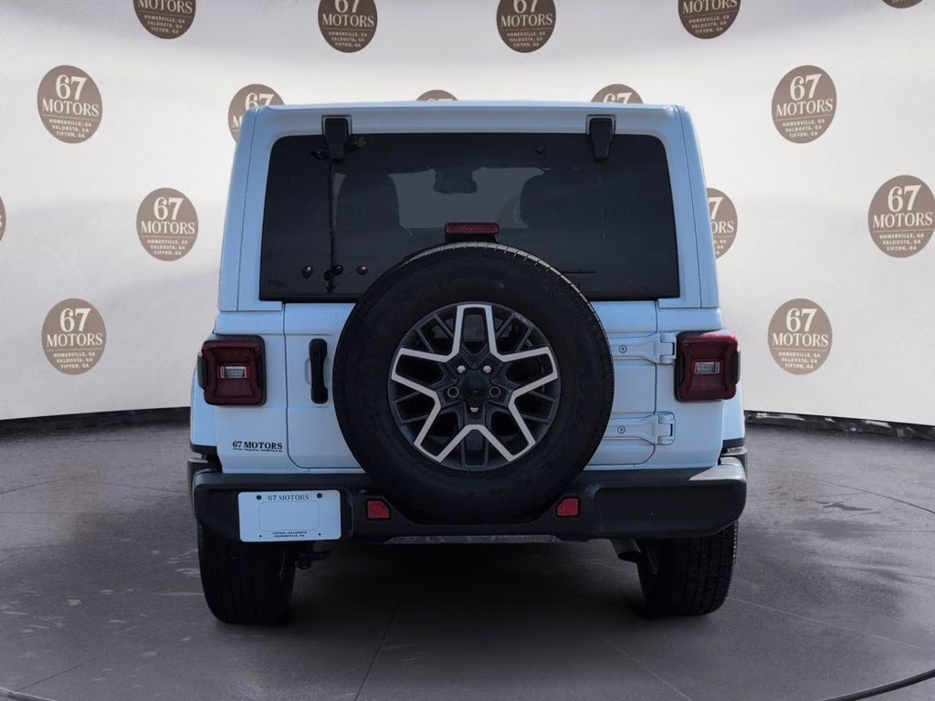 2024 Bright White Clearcoat Jeep Wrangler Sahara 4X4 SUV