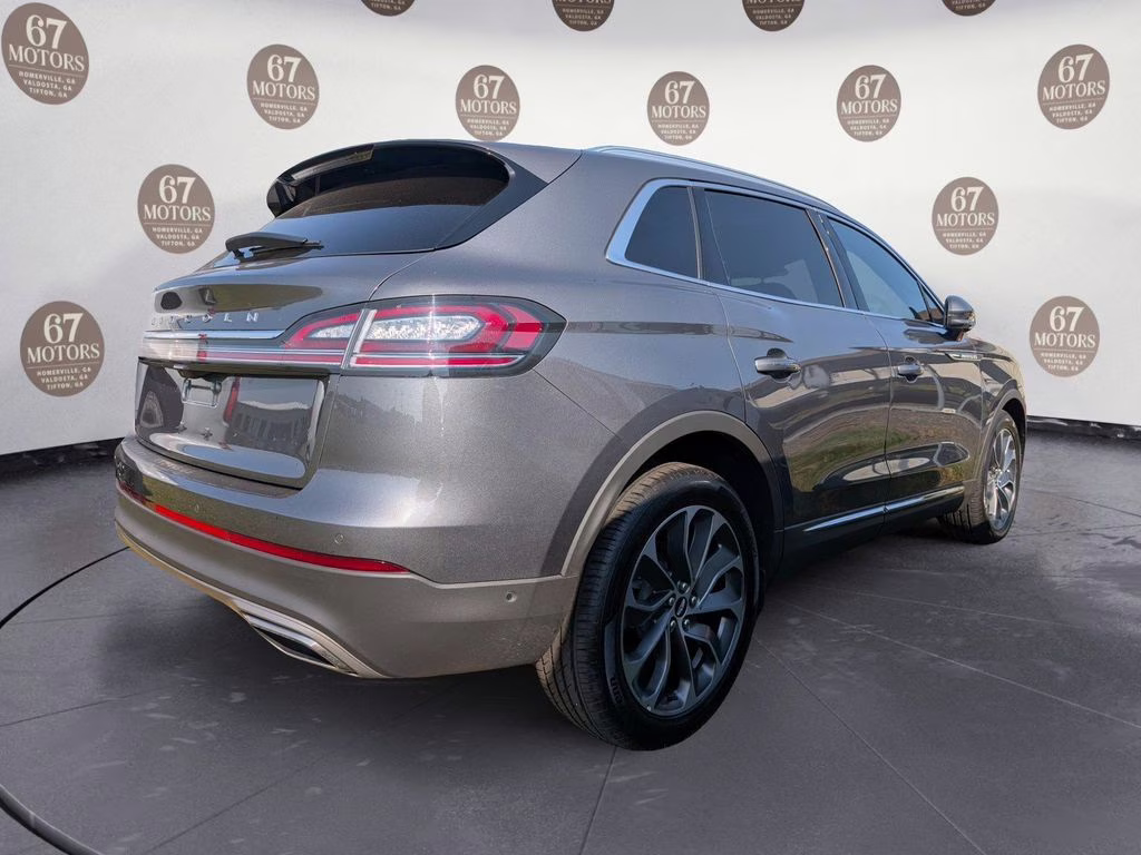 2023 Gray Metallic Lincoln Nautilus Reserve FWD SUV