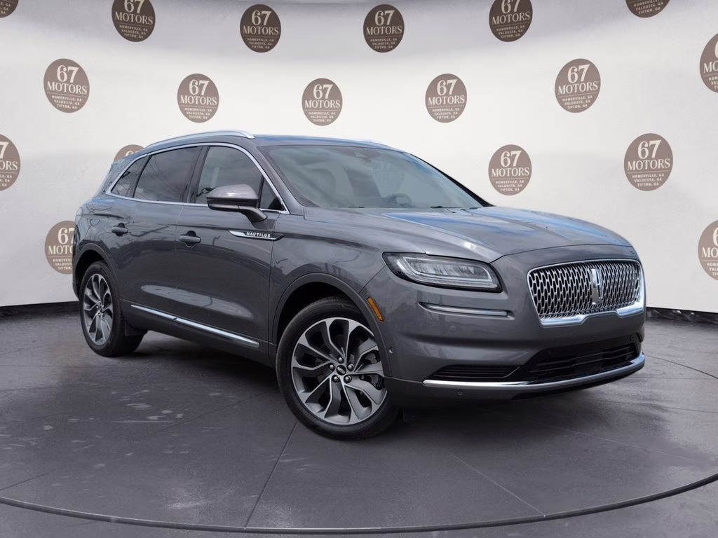2023 Gray Metallic Lincoln Nautilus Reserve FWD SUV