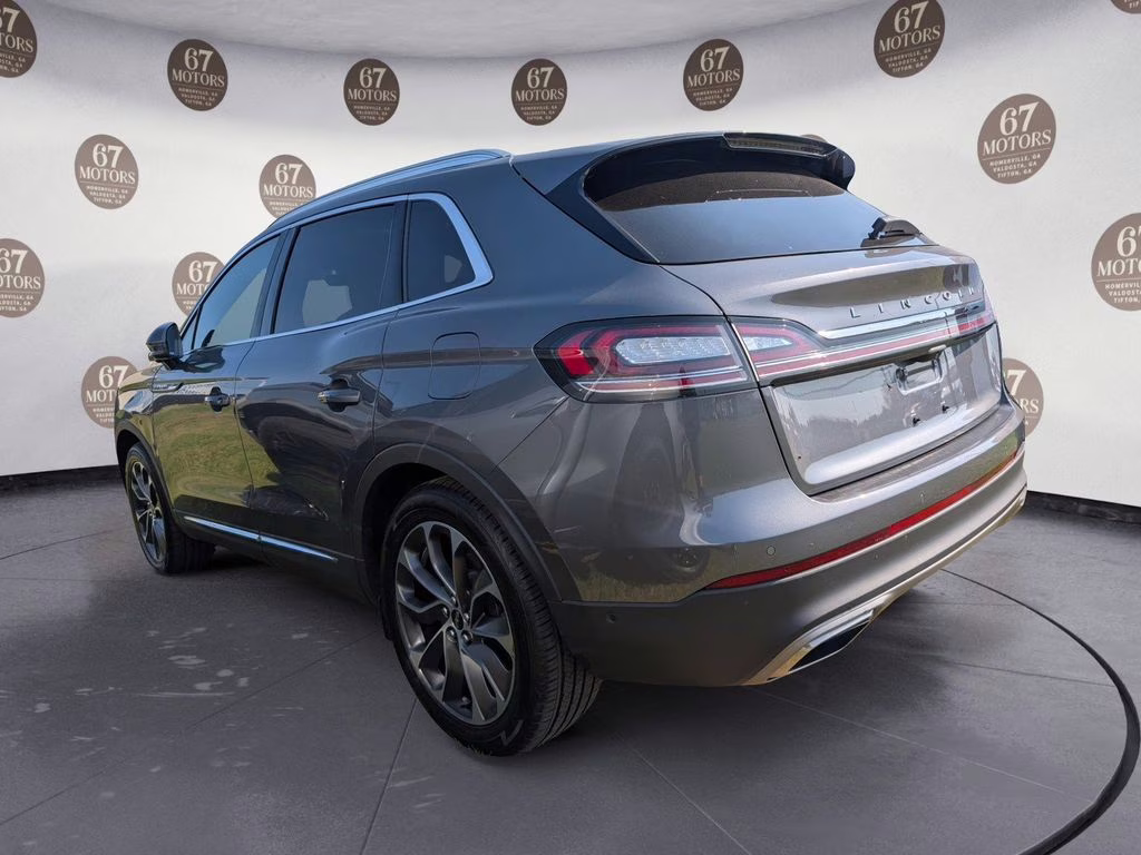 2023 Gray Metallic Lincoln Nautilus Reserve FWD SUV
