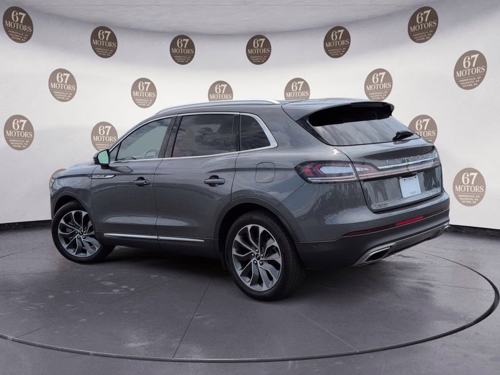 2023 Gray Metallic Lincoln Nautilus Reserve FWD SUV