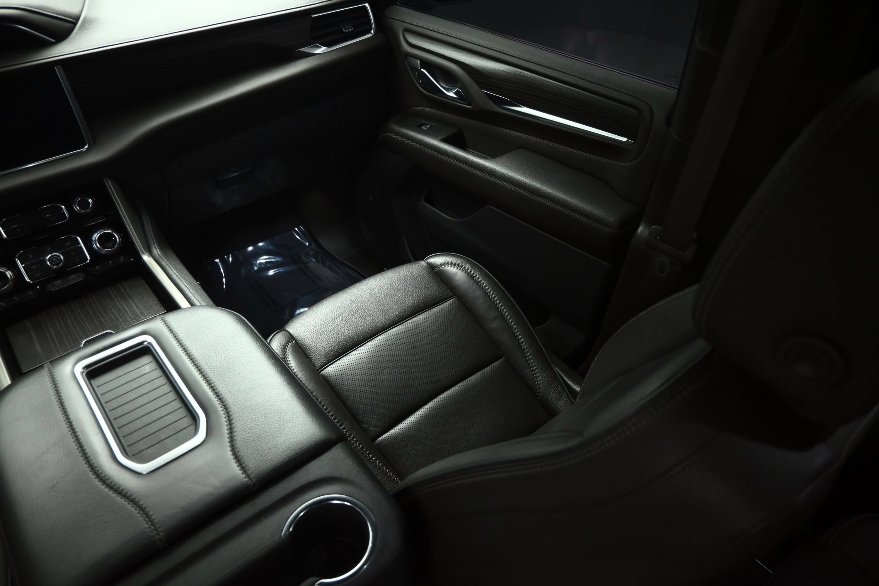2021 White Frost Tricoat GMC Yukon Denali RWD SUV