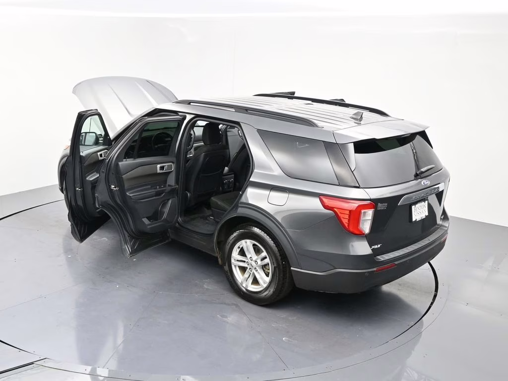 2020 Magnetic Ford Explorer XLT RWD SUV