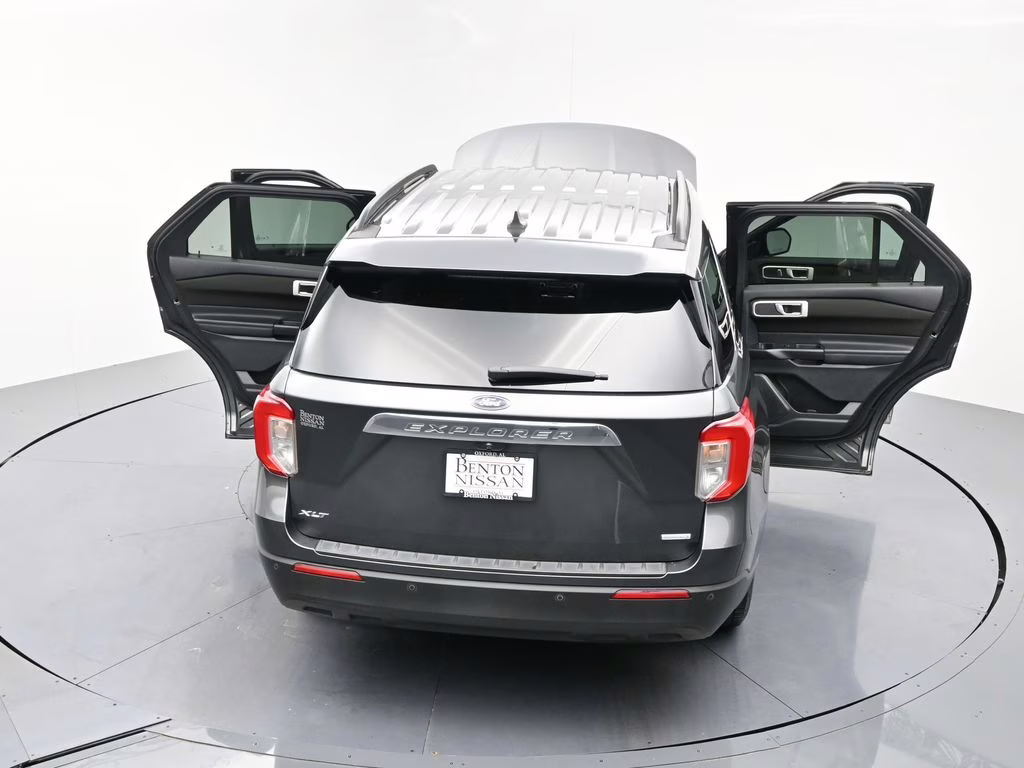 2020 Magnetic Ford Explorer XLT RWD SUV