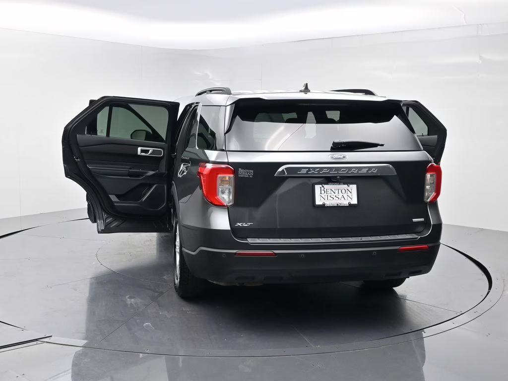 2020 Magnetic Ford Explorer XLT RWD SUV