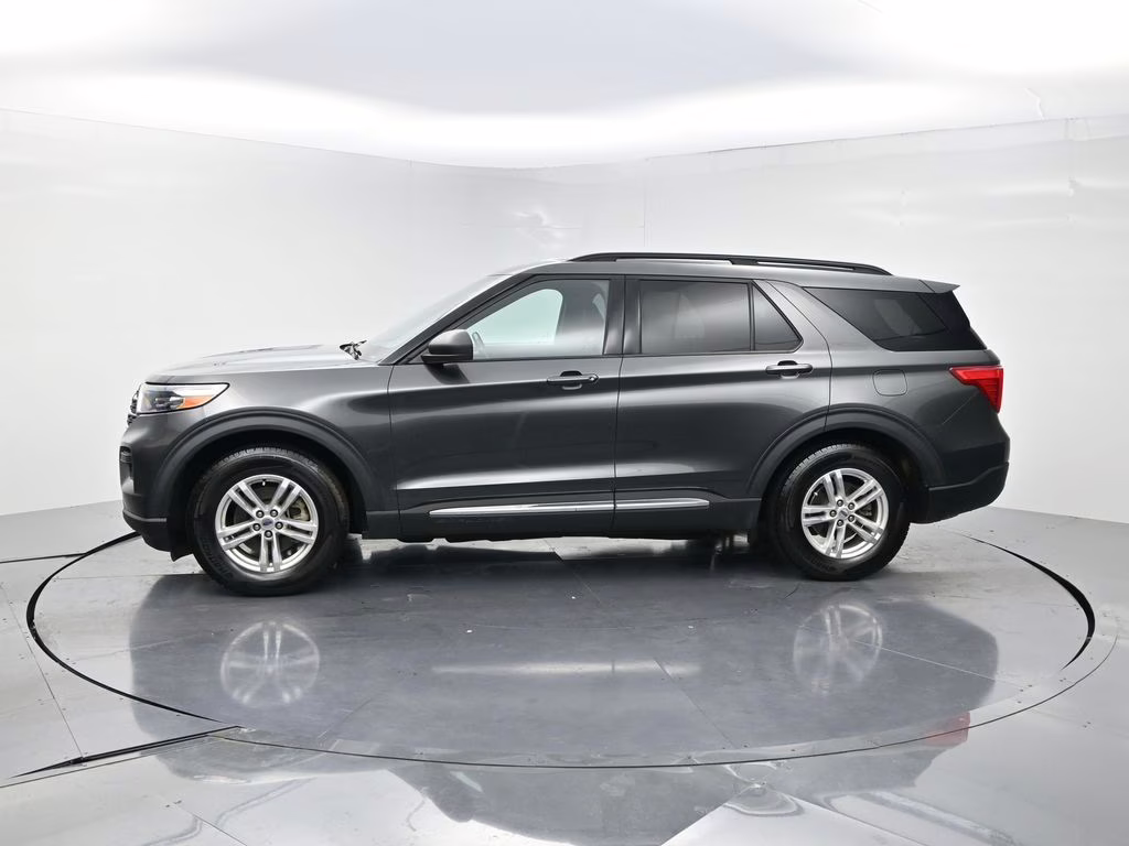 2020 Magnetic Ford Explorer XLT RWD SUV