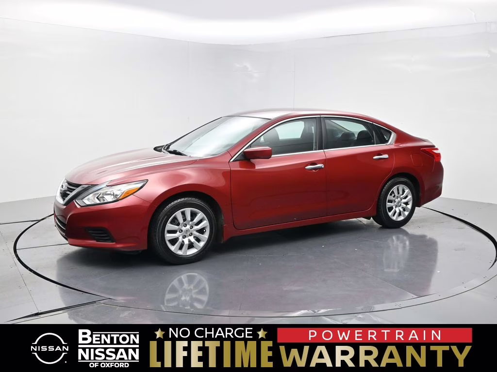 2017 Cayenne Red Nissan Altima 2.5 S FWD Sedan