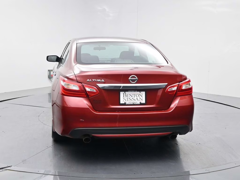 2017 Cayenne Red Nissan Altima 2.5 S FWD Sedan