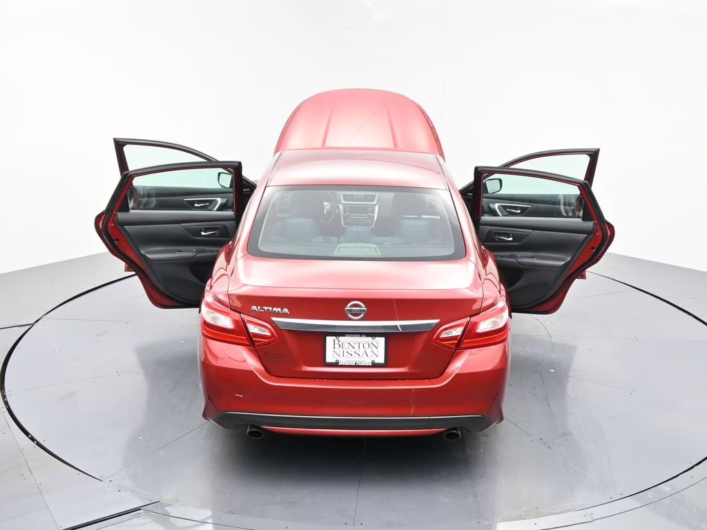 2017 Cayenne Red Nissan Altima 2.5 S FWD Sedan