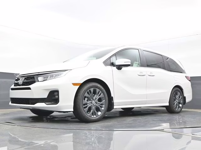2026 Platinum White Pearl Honda Odyssey Touring FWD Van