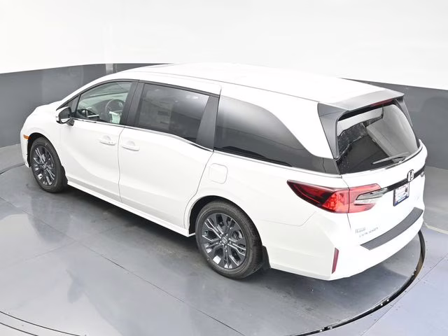 2026 Platinum White Pearl Honda Odyssey Touring FWD Van