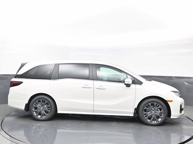 2026 Platinum White Pearl Honda Odyssey Touring FWD Van