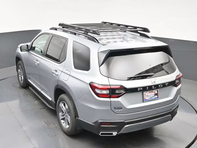 2026 Solar Silver Metallic Honda Pilot EX-L AWD SUV