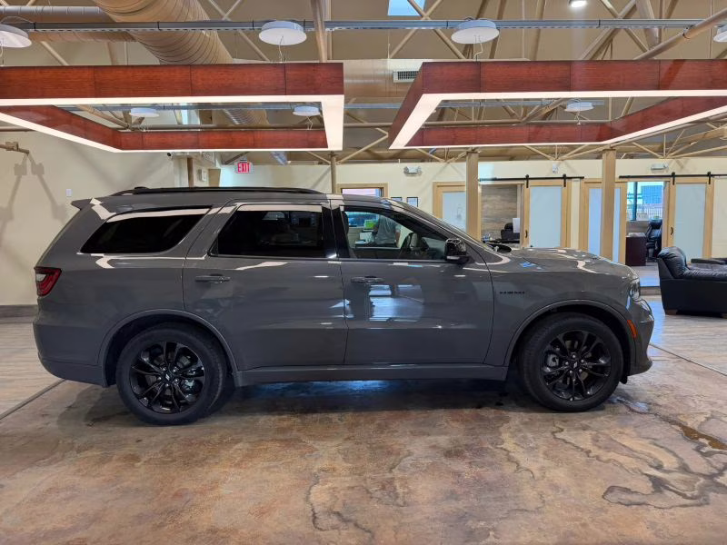 2025 Dodge Durango R/T Sport Utility 4D AWD